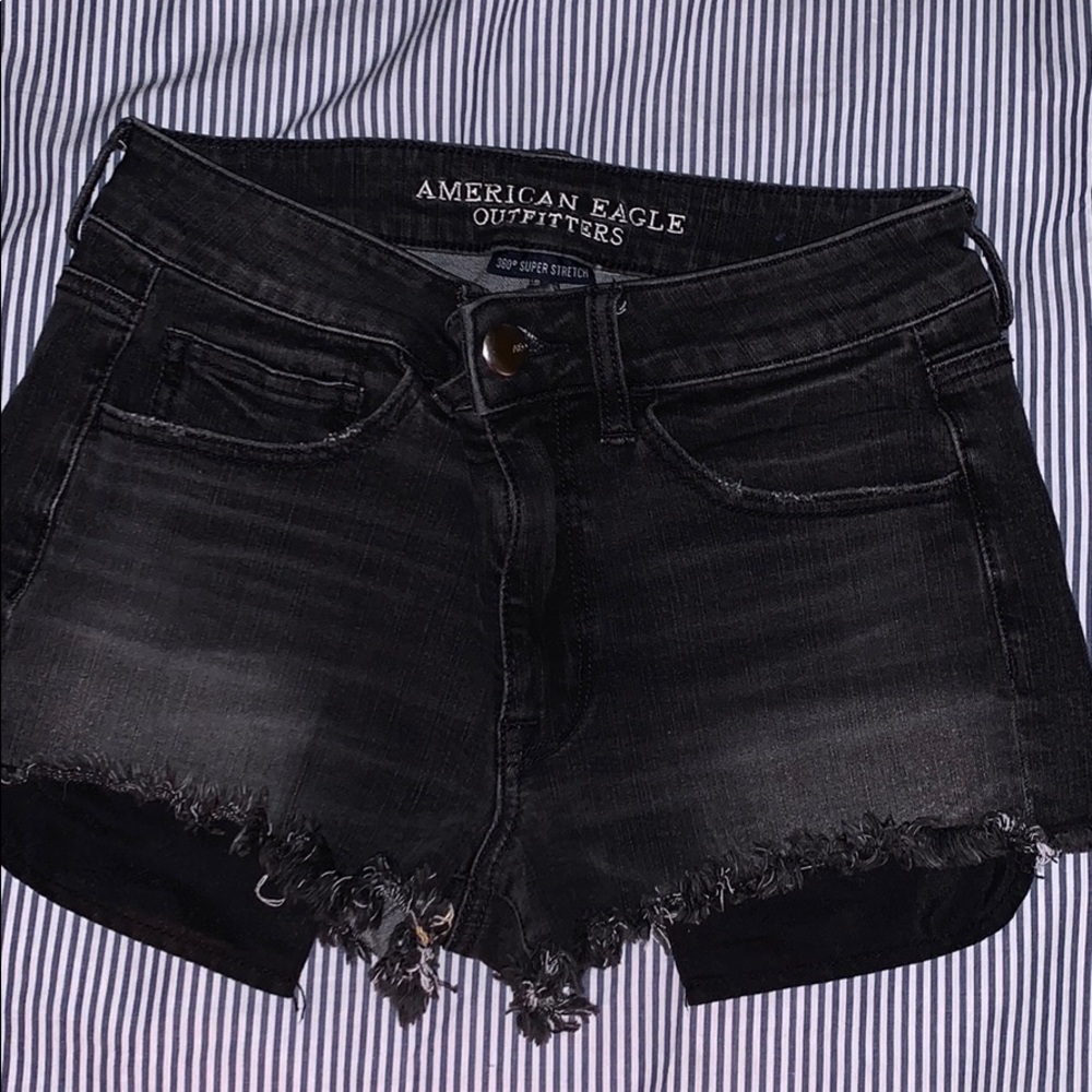 American Eagle black shorts